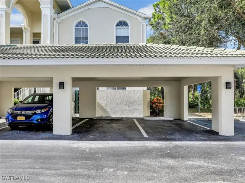 Picture of 15405 Cedarwood Ln 104, Naples FL 34110