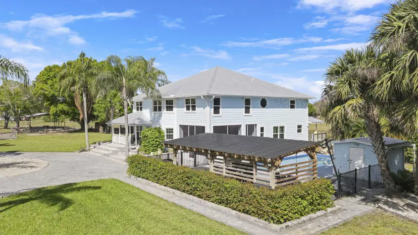 Picture of 2083 NW 42Nd Avenue, Okeechobee FL 34972