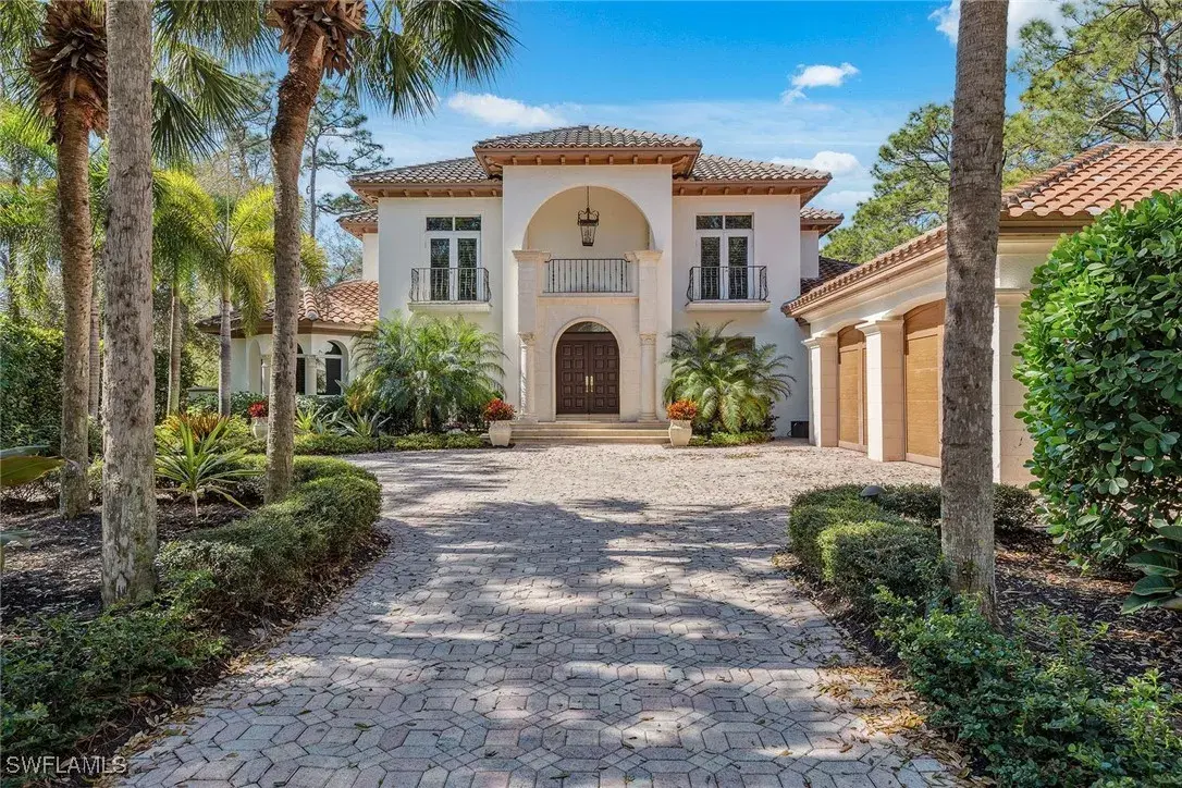Picture of 837 Barcarmil Way, Naples, FL 34110