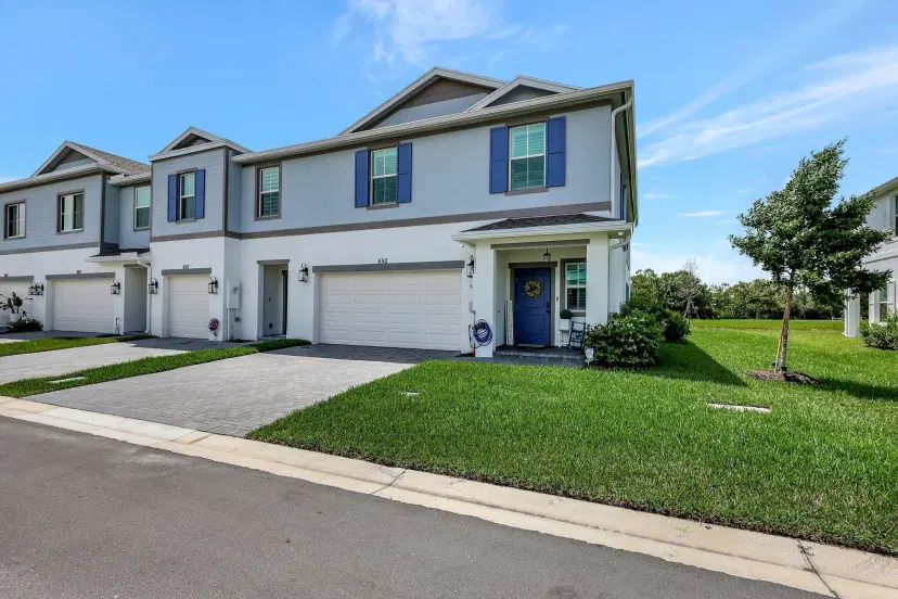 Picture of 650 NE Waters Edge Lane, Port St Lucie FL 34983
