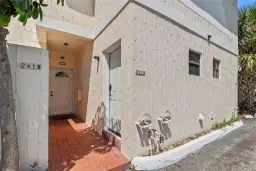 Picture of 241 SE 11Th Ave 241A, Pompano Beach, FL 33060