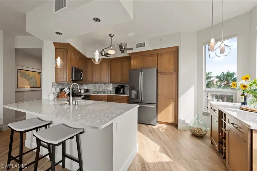Picture of 150 Lenell Rd 401, Fort Myers Beach FL 33931