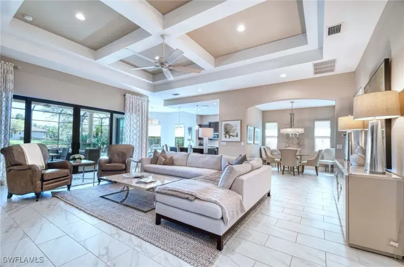 Picture of 7247 Lantana Cir, Naples FL 34119