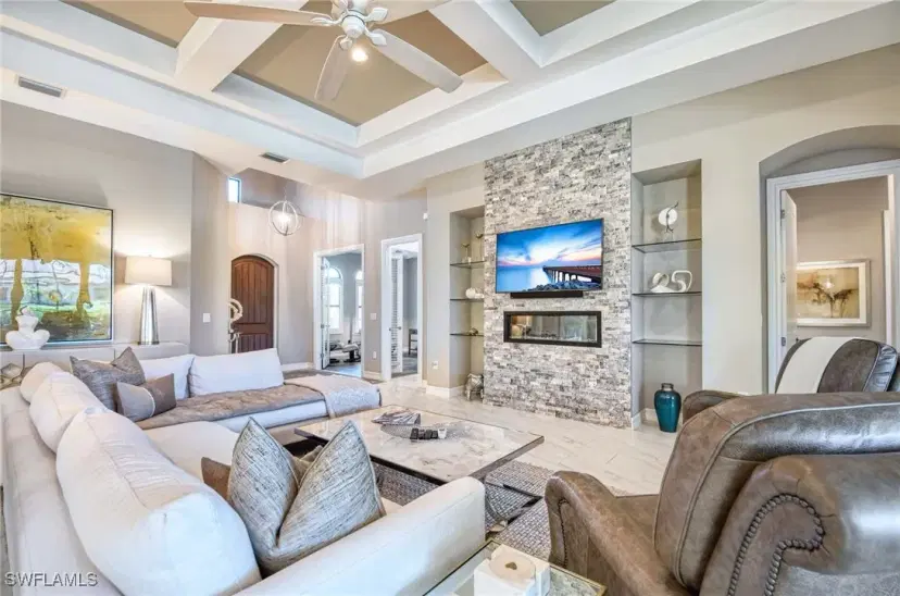 Picture of 7247 Lantana Cir, Naples FL 34119