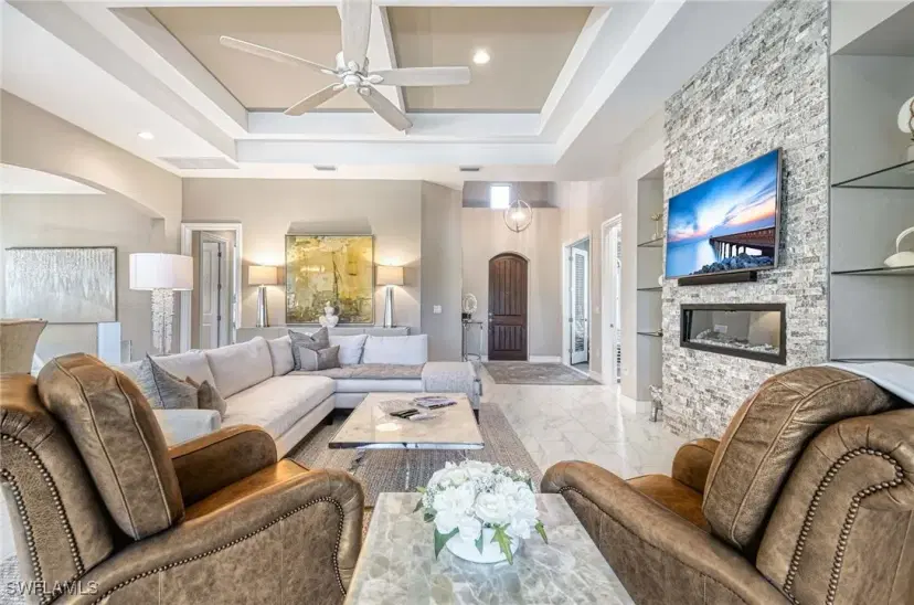 Picture of 7247 Lantana Cir, Naples FL 34119
