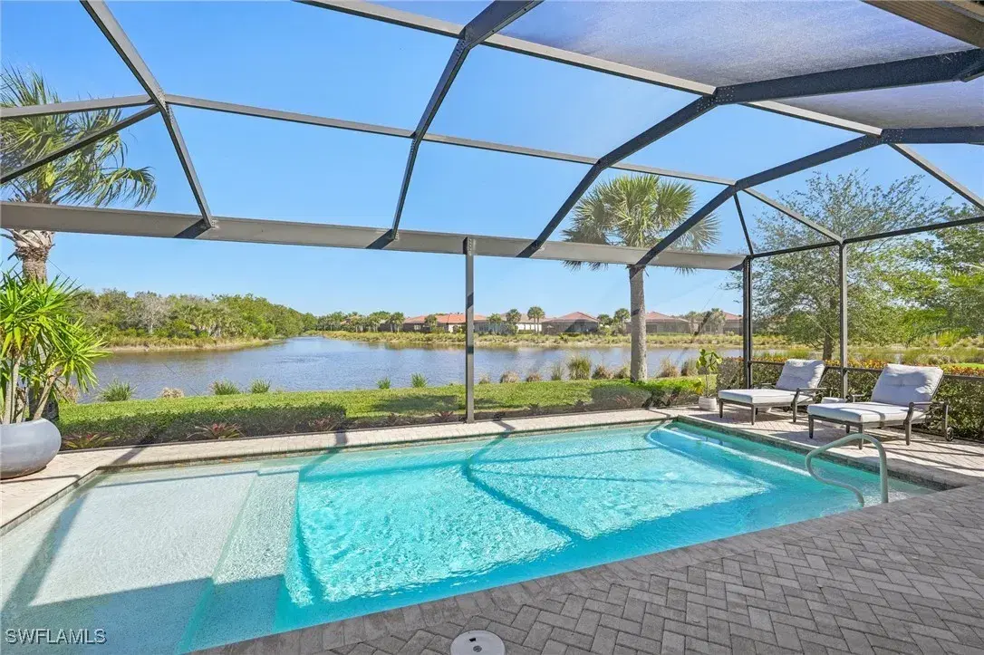 Picture of 1489 Artesia Dr W, Naples, FL 34113