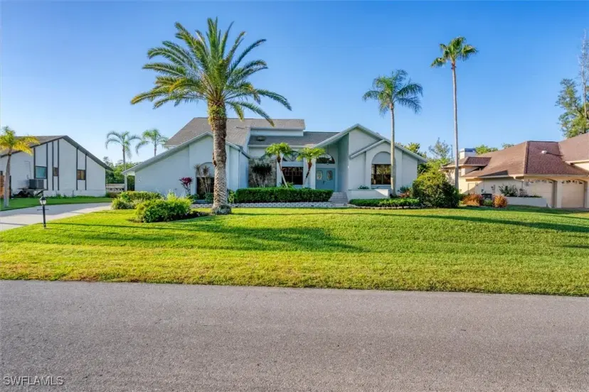 Picture of 7245 Hendry Creek Dr, Fort Myers FL 33908