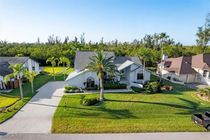 Picture of 7245 Hendry Creek Dr, Fort Myers FL 33908