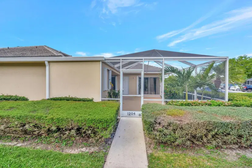 Picture of 1204 NW Sun Terrace Circle 25B, Port St Lucie FL 34986
