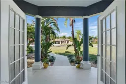 Picture of 13740 Willow Bridge Dr, North Fort Myers, FL 33903