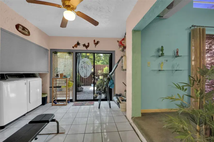 Picture of 2840 S Oakland Forest Dr 2704, Oakland Park FL 33309