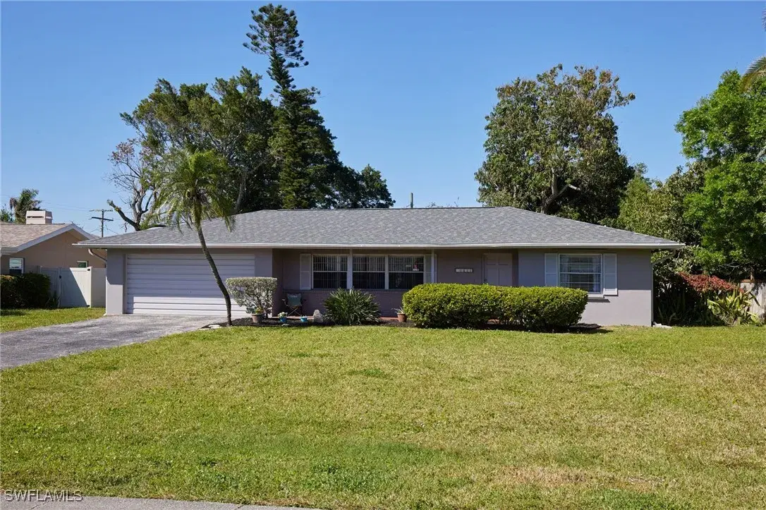 Picture of 1411 Charles Ct, Fort Myers, FL 33919