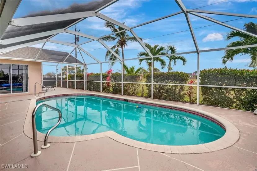 Picture of 326 NW 5Th St, Cape Coral FL 33993