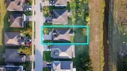 Picture of 10372 Canal Brook Ln, Lehigh Acres, FL 33936