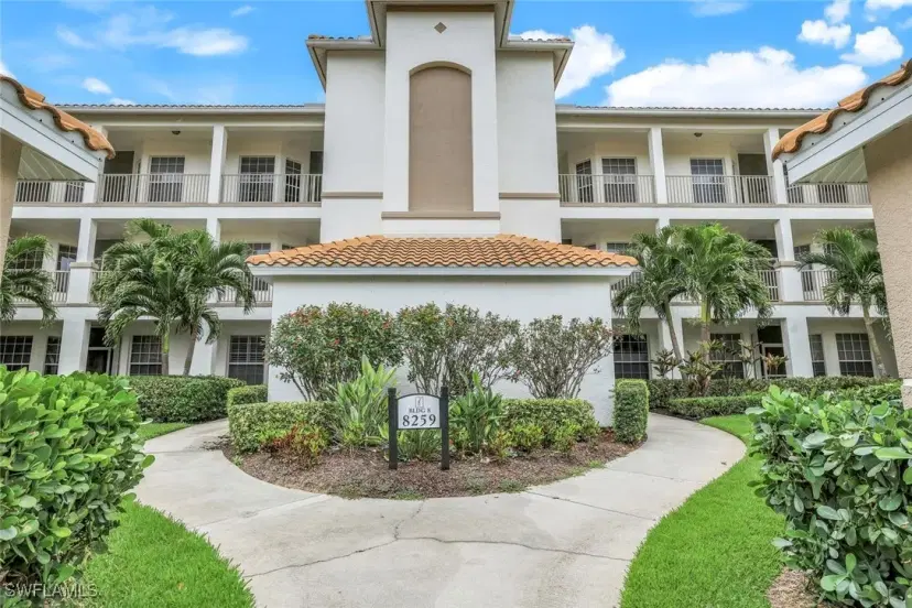 Picture of 8259 Parkstone Pl 203, Naples FL 34120