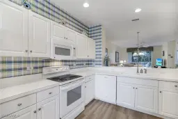Picture of 8259 Parkstone Pl 203, Naples, FL 34120