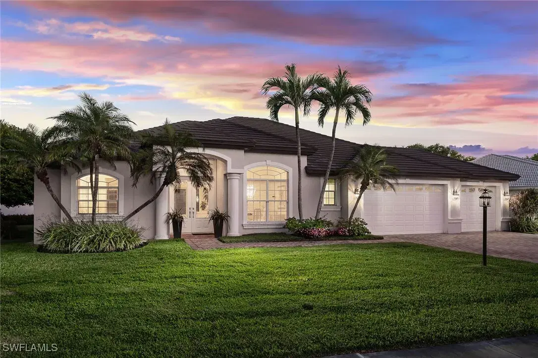 Picture of 8128 Las Palmas Way, Naples, FL 34109