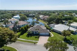 Picture of 8128 Las Palmas Way, Naples, FL 34109