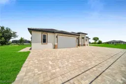 Picture of 35 NE 5Th Ter, Cape Coral, FL 33909