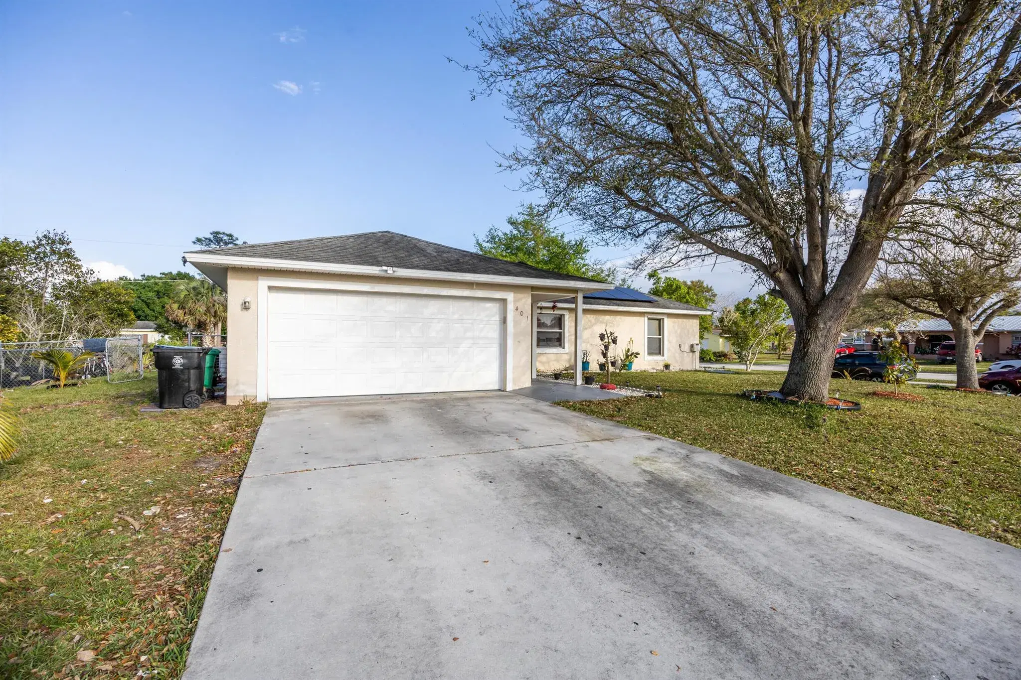 Picture of 401 NE Mainsail Street, Port St Lucie, FL 34983