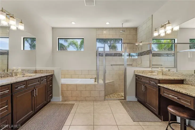 Picture of 16211 Cayman Ln, Punta Gorda FL 33955