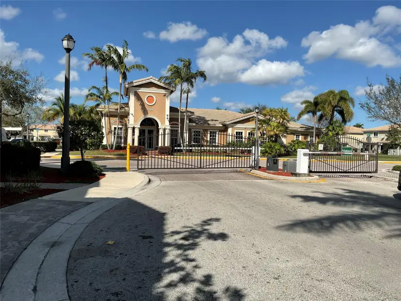 Picture of 9093 Chambers St 9093, Tamarac FL 33321