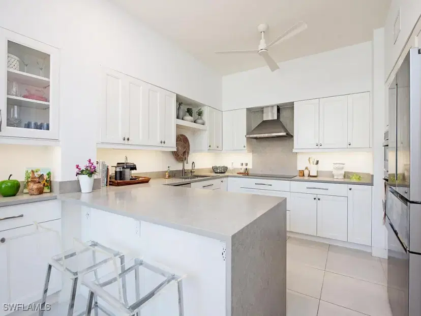 Picture of 6820 San Marino Dr 607A, Naples FL 34108
