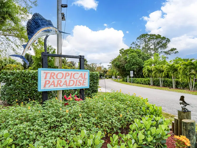 Picture of 7881 SE Paradise Dr, Stuart FL 34997