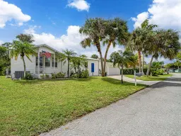 Picture of 7881 SE Paradise Dr, Stuart, FL 34997