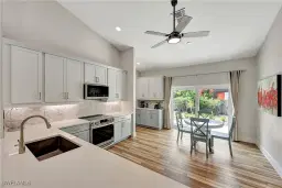 Picture of 2216 Outrigger Ln, Naples, FL 34104
