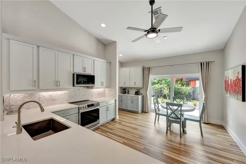 Picture of 2216 Outrigger Ln, Naples FL 34104