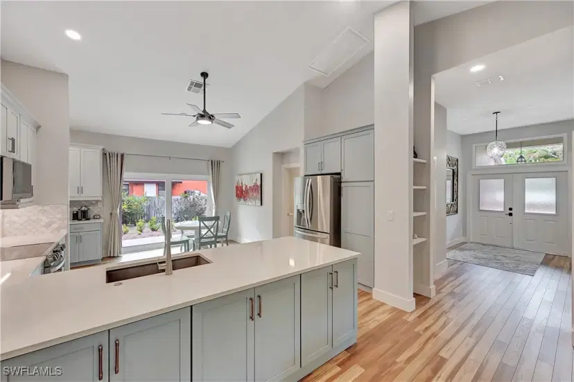 Picture of 2216 Outrigger Ln, Naples FL 34104
