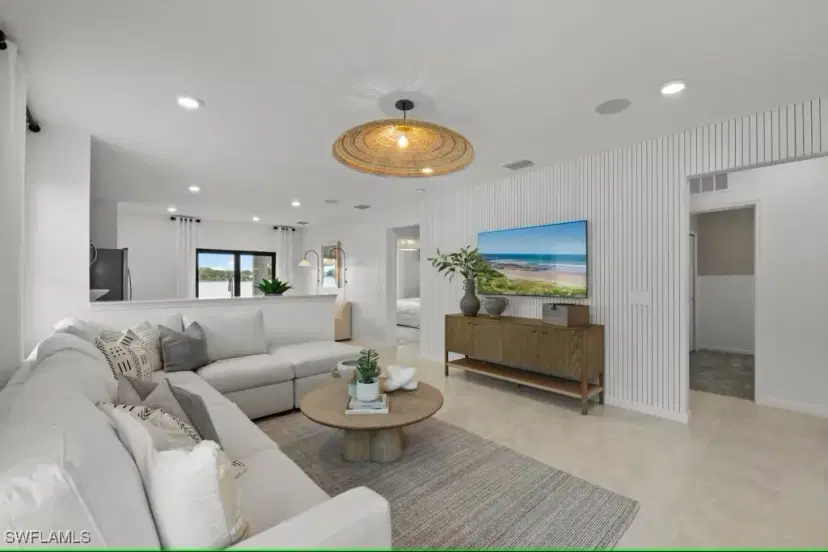 Picture of 1202 Caloosa Cove Dr, Labelle FL 33935