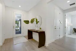 Picture of 10474 Ventana Ln, Naples, FL 34120