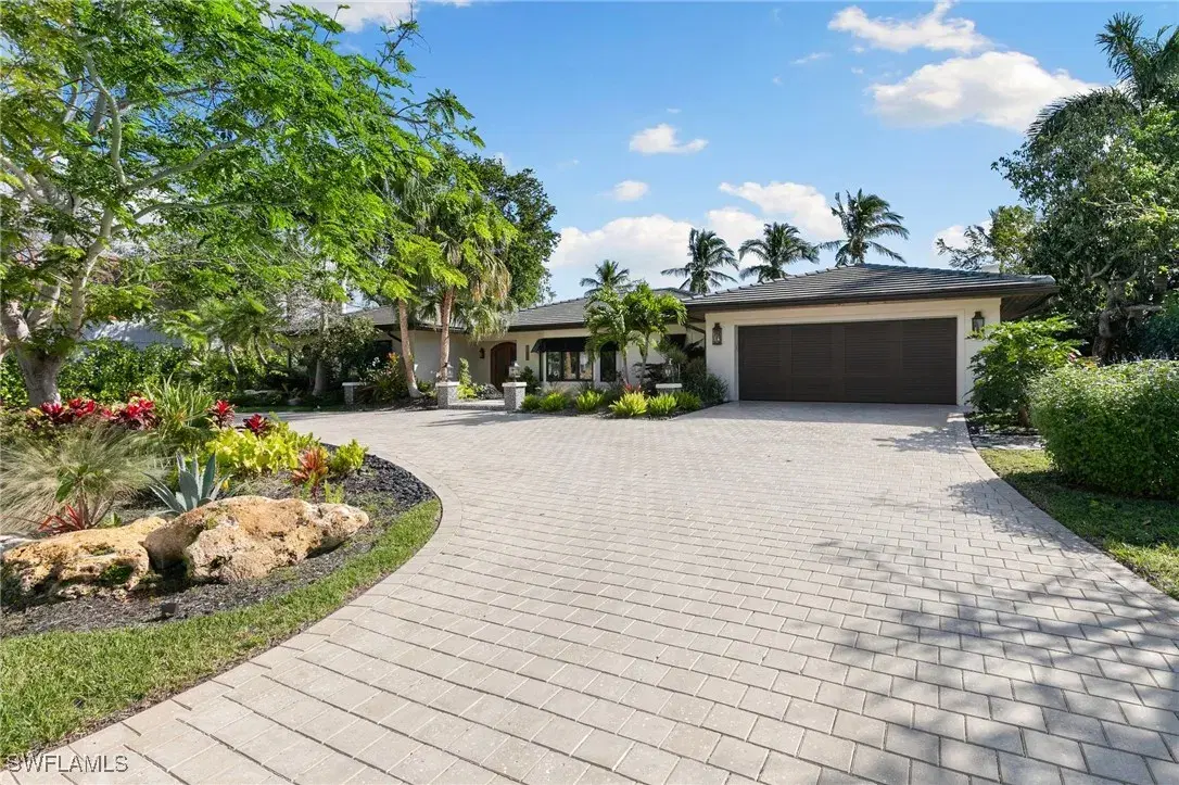 Picture of 941 Scott Dr, Marco Island, FL 34145