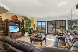 Picture of 103 La Peninsula Blvd 103, Naples, FL 34113