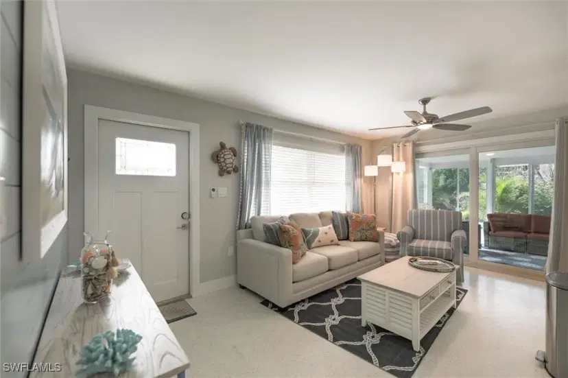 Picture of 1012/1014 E Gulf Dr, Sanibel FL 33957