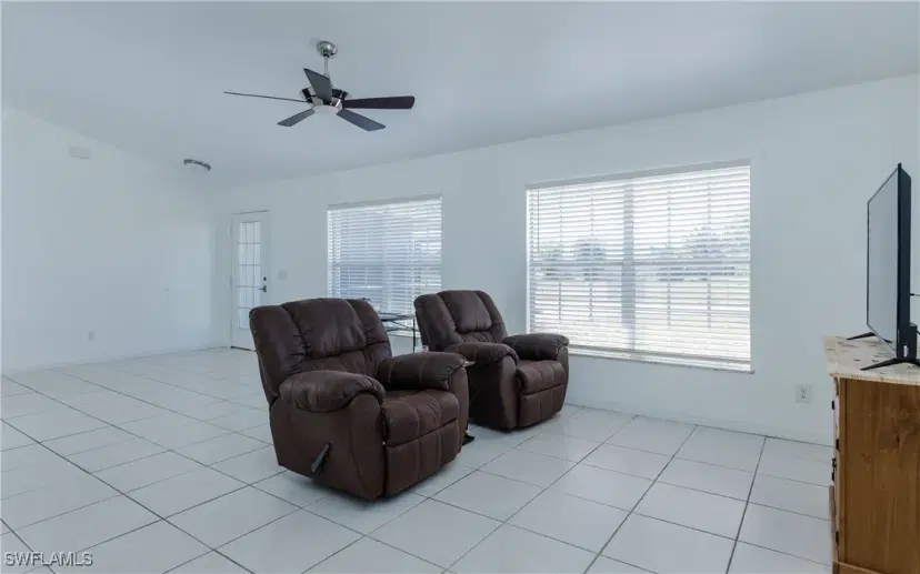 Picture of 1223 SW 25Th St, Cape Coral FL 33914