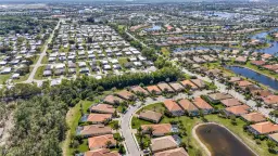 Picture of 14587 Manchester Dr, Naples, FL 34114