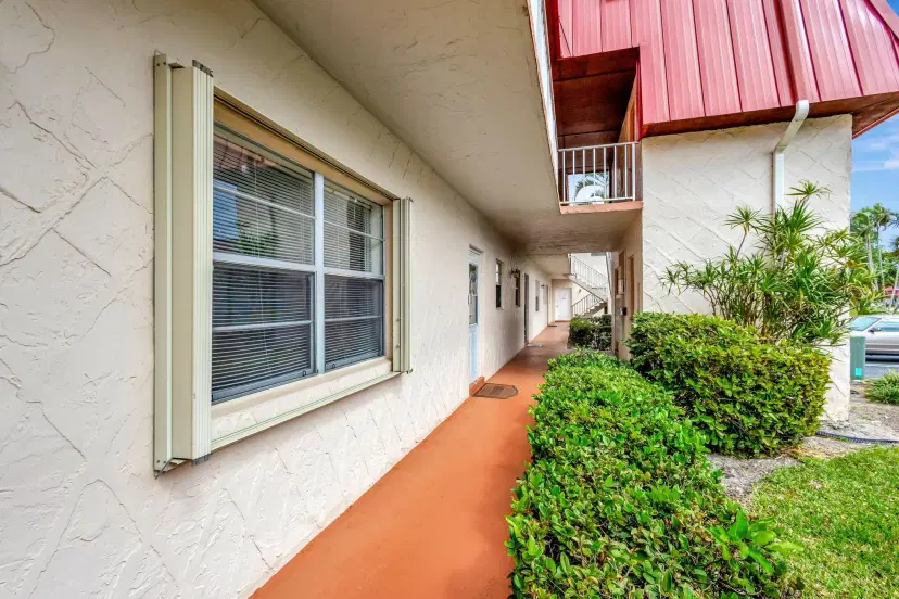 Picture of 12027 Greenway Circle S 103, Royal Palm Beach FL 33411