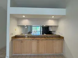 Picture of 2372 Hidden Lake Dr 806, Naples, FL 34112