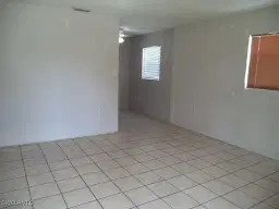 Picture of 981 Lakeview Dr, North Fort Myers, FL 33903