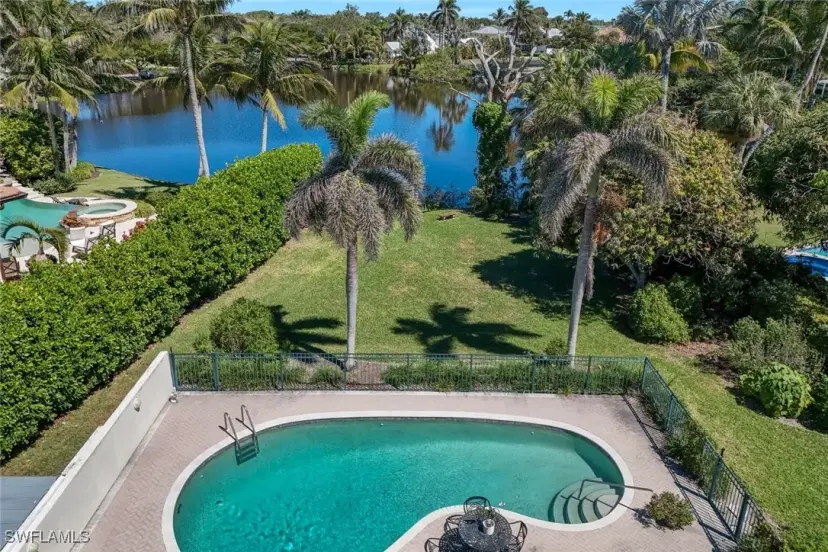Picture of 645 Bougainvillea Rd, Naples FL 34102