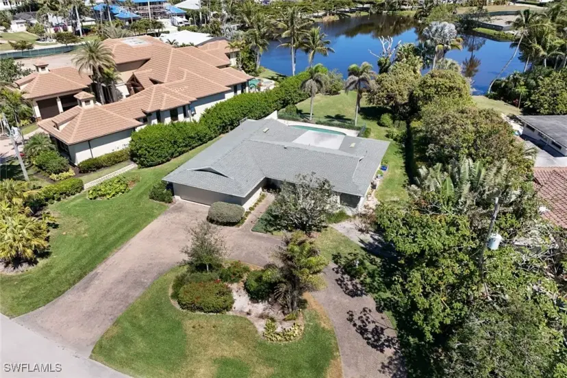 Picture of 645 Bougainvillea Rd, Naples FL 34102