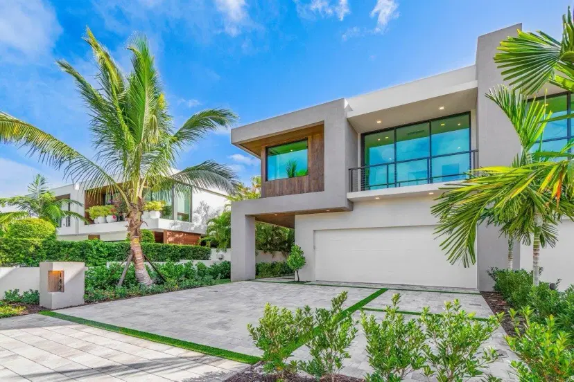 Picture of 142 NE Wavecrest Way, Boca Raton FL 33432