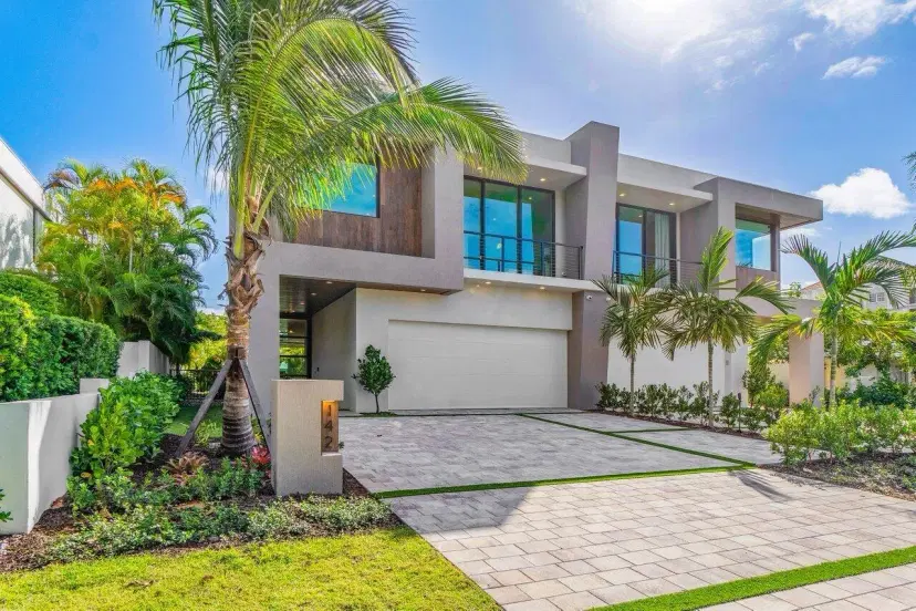 Picture of 142 NE Wavecrest Way, Boca Raton FL 33432