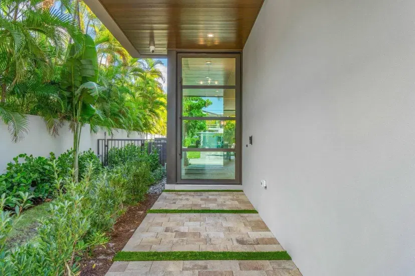 Picture of 142 NE Wavecrest Way, Boca Raton FL 33432