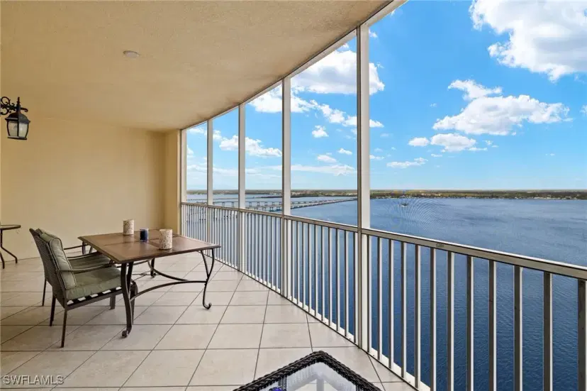 Picture of 2743 1St St 2404, Fort Myers FL 33916