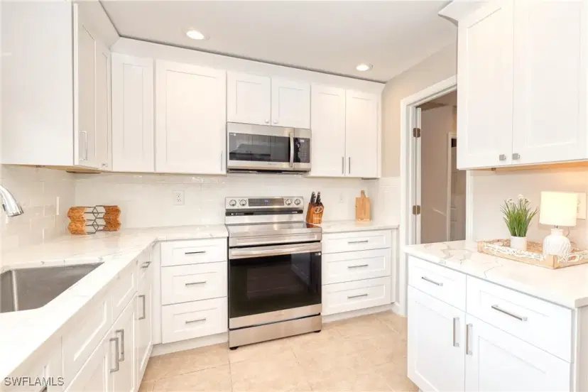 Picture of 309 Madison Ct, Fort Myers Beach FL 33931