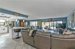 Picture of 2 Pirates Ln 21B, Punta Gorda, FL 33955